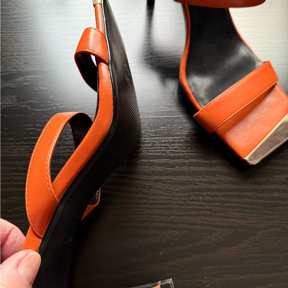 Torgeis Orange Square Toe Mule Heels Gold Toe Detail Size 8 - Picture 7 of 8